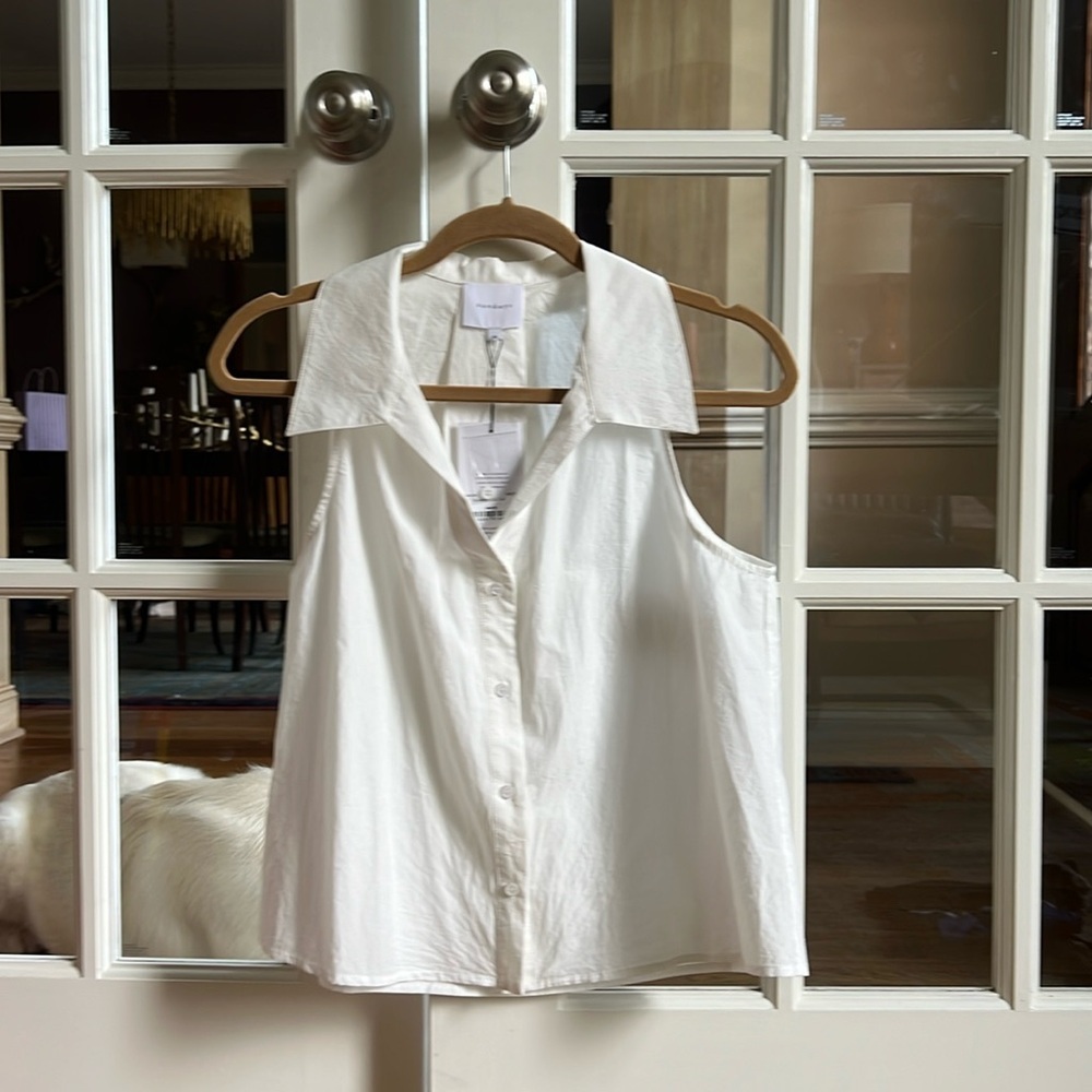 NWT Sundays sleeveless top